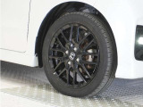 認定中古車では、厳しいHonda認定基準をクリアした厳選されたHonda認定中古車のみ、取り扱っております。「ご購入前の安心」「納車後の信頼」を車両と一緒に提供しております。