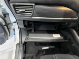 収納スペースもたくさん有ります☆車検証や小物類などすっきり収納♪