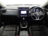 「NISSAN 認定中古車」です。ワイド保証1年付(期間中走行距離無制限)全国の日産サービス工場で保証が受けられます。ご購入後も1ヶ月または1,000km点検が無料で受けられます♪