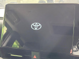 【10.5インチ ディスプレイオーディオ】大画面のディスプレイはAppleCarPlayやAndroidAutoが利用可能。大きな画面でスマホナビアプリ等が利用いただけます♪