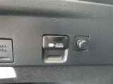 AC100V/1500W対応コンセント付きです。