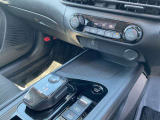 運転席前列シートです。