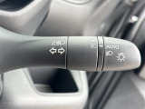 【 オートライト 】オートライトなのでライトの点け忘れを気にすることなく運転が出来ます♪