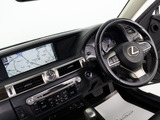 ★使いやすさや安全性を追求したステアリング周り!高級車ゆえにスイッチ類が多いのも特徴ですね!考え尽くされた配置ですぐに使いこなす事が出来ますのでご安心下さい!是非、体感してみて下さい!!