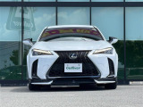 【TRD】トヨタの純正エアロ(ドレスアップパーツ)が装着されています!通常のボディと比べて、迫力のあるフォルムをお楽しみくだ