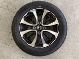 当社にてデモ走行時に装着していたワンシーズン使用の中古スタットレスタイヤ+ホイール4本セットを用意致しました。(2025年製、タイヤ+ホイールは現状渡し、保証対象外です)