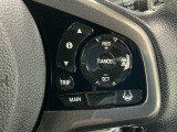 【アダプティブ・クルーズ・コントロール】予め設定した車速内でクルマが自動的に加減速。 前走車との適切な車間距離を維持しながら追従走行し、高速道路でのドライバーの疲労を軽減してくれる嬉しい機能付♪