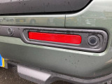 【後退時ブレーキサポート】リヤバンパーにはセンサーが付いており、後方の障害物を検知してくれます!