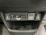 ETC付きで高速道路をノンストップ・キャッシュレスで利用出来ます!スマートインターの出入りも利用可能でとても便利です!寒い時期には嬉しいシートヒーター付きです!