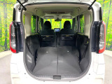 普段のお買い物や通勤、送迎等に十分な荷室スペースを確保しております。セカンドシートを倒すと、大きな荷物の積載も可能です♪