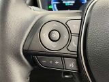 【ステアリングスイッチ】 ハンドルに音量やチャンネルを変更できるボタン付きです。極力ナビなどの脇見を減らせて便利です。