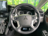 【純正革巻きステアリング】上質な革を使用することで、手にしっかり馴染みとても運転しやすいハンドルです♪