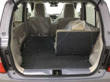 シートアレンジが多彩で、荷物の大小に応じてスペースを変えられる便利なお車です!