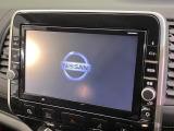 【大画面ナビ】人気の大型9インチナビを装備。存在感のある大画面はインパクト大!ナビ利用時のマップ表示は見やすく、テレビやDVDは臨場感がアップ!いつものドライブがグッと楽しくなります♪