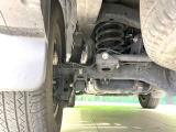 お車を安心してお乗りいただく為には、足回りの定期点検が欠かせません。サービスサポート(有償保証)では無料点検もご提供しており、安心のカーライフをお過ごしいただけるサポート体制が整っています。