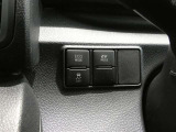 トラクションコントロール装備です。すべりやすい路面での発進時や加速時にタイヤの空転を抑え、駆動力確保に貢献する機能です。詳細は販売店スタッフまでおたずねください。
