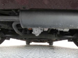 4WDシステムを搭載。オフロードや雪道などの滑りやすい路面でも安心して走行できます。