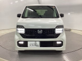 【セキュリティアラーム】車両の盗難や不正侵入を防止するための警告装置が付いています。警告音やハザードランプの点滅で周囲に異常を知らせてくれます
