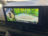 【アラウンドビューモニター】専用のカメラにより、上から見下ろしたような視点で360度クルマの周囲を確認することができます☆死角部分も確認しやすく、狭い場所での切り返しや駐車もスムーズに行えます。