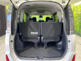 普段のお買い物や通勤、送迎等に十分な荷室スペースを確保しております。セカンドシートを倒すと、大きな荷物の積載も可能です♪