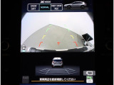 デジタルマルチビューモニター搭載!運転席から見にくい場所をカメラ映像でサポートします。
