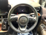 【ステアリングスイッチ】運転中、前方から目線をそらすことなく、オーディオ等の操作が可能な便利機能!安心&快適なドライブを演出してくれます♪