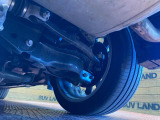 お車を安心してお乗りいただく為には、足回りの定期点検が欠かせません。サービスサポート(有償保証)では無料点検もご提供しており、安心のカーライフをお過ごしいただけるサポート体制が整っています。
