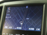 メーカー装着のHDDナビを装備しております。