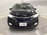 お客様に安全で快適なカーライフをお送りいただくために、中古車にも高いレベルの品質基準を設け、その基準に従って、全ての中古車について納車前整備を実施しています。