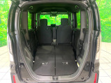 普段のお買い物や通勤、送迎等に十分な荷室スペースを確保しております。セカンドシートを倒すと、大きな荷物の積載も可能です♪