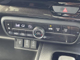 【 オートエアコン 】車内温度を感知して自動で温度調整をしてくれるのでいつでも快適な車内空間を創り上げます!//