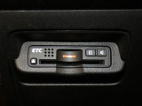 ETC装備されております。セットアップ必要ですので、総額とは別に登録費用いただきます。何卒ご理解の程お願い致します。