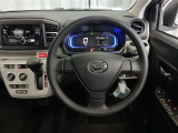 運転席からの視界がとても良く、初めての方でも安心して運転できる一台です