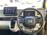 【Honda SENSING】いつもの道で、高速道路などで、安心・快適な運転を支援します。先進の安全運転機能システム搭載。