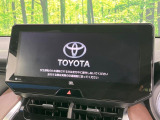 【12.3インチワイドナビ】高級感とインパクトのある大型ワイドナビを装備。各種オーディオ操作はもちろん、横長ワイド画面でのマップ2分割表示など、利便性も高いナビです♪