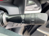 【オートライト】は、付け忘れや消し忘れを防ぐことができます。高速道路などのトンネルなどにも役立ちます♪