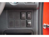 機能性溢れる運転席まわり。使いやすいスイッチ類の配置で運転中のストレスを軽減し楽しくドライブできますよ。