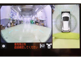 フロントカメラも搭載しています。フロントモニターがあると、小さな子供がしゃがんでいたりしていても発見しやすいですし、前方駐車や車の停止線の確認のサポートにもなります。
