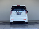現車を確認できる方へ販売いたします。当社サービススタッフにて純正部品を使い点検整備を実施し、その後、ご納車させていただきますのでご安心してご利用いただけます。