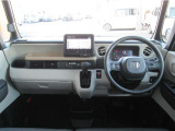 任意の自動車保険もHondaならではのHonda自動車保険あんしんプランをご用意しております。基本補償の窓ガラス損害は自己負担額1,000円で30,000円まで、飛び石などガラス単独の損害に年1回対応できます。