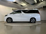 両側パワースライドドア付きだから、狭い駐車スペースなどでの 乗り降りラクラク!小さなお子さまのいるご家庭には嬉しい装備。