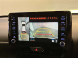 バックギアに入れると、このように後方が映し出されます!駐車の際とても安心!便利!最終確認はご自身の目と耳で必ず行ってください!