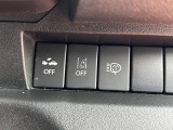 [デュアルカメラブレーキ&車線逸脱抑制&ヘッドライトウォッシャー]各操作が運転席右側にて可能です。