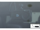 ドライブレコーダー(TZ-DR500)装備してます。フロントとリヤーのカメラで録画しているので万が一の時の記録で安心です。