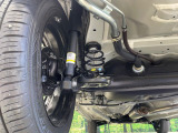 お車を安心してお乗りいただく為には、足回りの定期点検が欠かせません。サービスサポート(有償保証)では無料点検もご提供しており、安心のカーライフをお過ごしいただけるサポート体制が整っています。