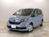 ホンダカーズ東京中央U-Select稲城店へようこそ。当社下取りのお墨付き車両。人気車両で充実装備の一台。人気カラーのシーグラスブルーパールでおススメです。どうぞご覧くださいませ。