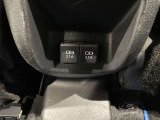 充電用USBポート。