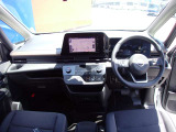 周りが見やすく運転しやすいお車です♪