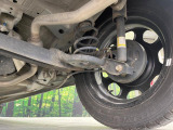 お車を安心してお乗りいただく為には、足回りの定期点検が欠かせません。サービスサポート(有償保証)では無料点検もご提供しており、安心のカーライフをお過ごしいただけるサポート体制が整っています。
