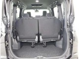開口部の広いラゲージスペースは、ゴルフバックなどの荷物もラクラク積み込めます。